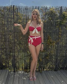 Alba Carrillo feet photo 4