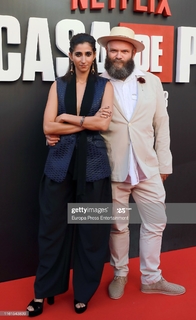 Alba Flores feet photo thumbnail