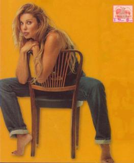 Alba Parietti feet photo thumbnail