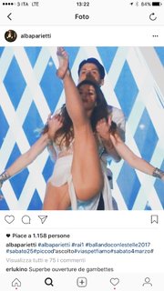 Alba Parietti feet photo thumbnail