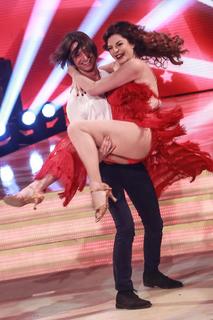 Alba Parietti feet photo thumbnail