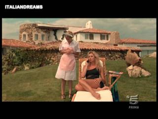 Alba Parietti feet photo thumbnail