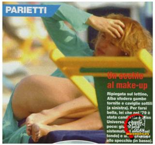 Alba Parietti feet photo thumbnail