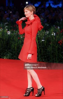 Alba Rohrwacher feet photo 2