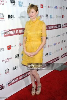 Alba Rohrwacher feet photo 9