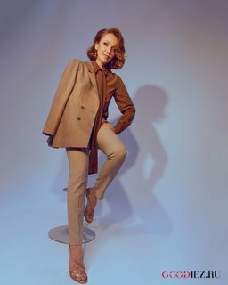 Albina Dzhanabaeva feet photo 18