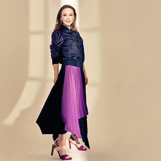 Albina Dzhanabaeva feet photo 9