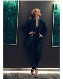 Albina Dzhanabaeva feet photo 11
