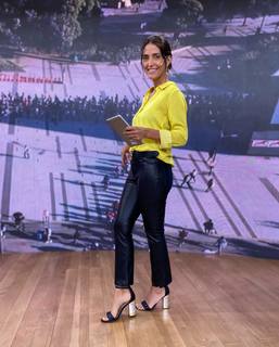 Ale Martínez feet photo 17