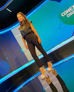 Ale Martínez feet photo 18