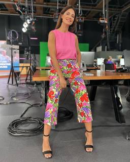 Ale Martínez feet photo 2