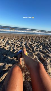 Ale Martínez feet photo 2