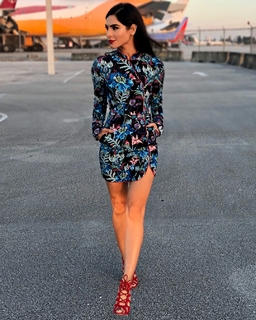 Alejandra Espinoza feet photo 12