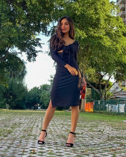 Alejandra Espinoza feet photo 4