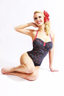 Alejandra Maglietti feet photo thumbnail