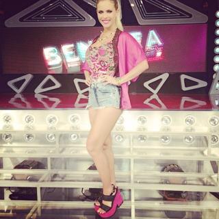 Alejandra Maglietti feet photo thumbnail