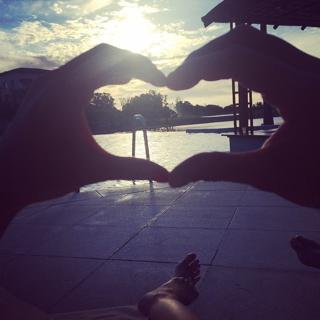 Alejandra Maglietti feet photo thumbnail