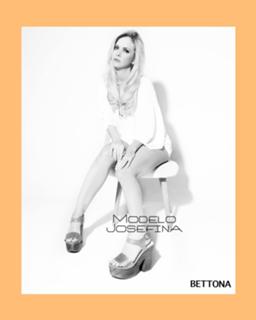 Alejandra Maglietti feet photo thumbnail