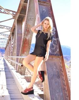 Alejandra Maglietti feet photo thumbnail