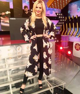 Alejandra Maglietti feet photo thumbnail