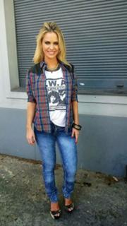 Alejandra Maglietti feet photo thumbnail