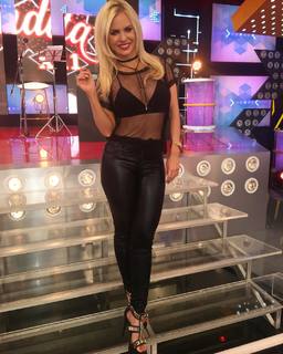 Alejandra Maglietti feet photo thumbnail