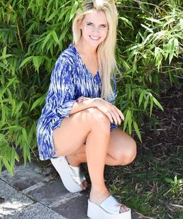 Alejandra Maglietti feet photo thumbnail