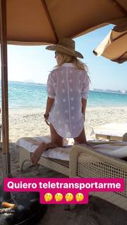 Alejandra Maglietti feet photo thumbnail