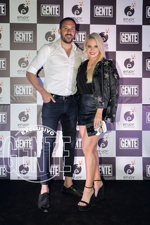 Alejandra Maglietti feet photo thumbnail