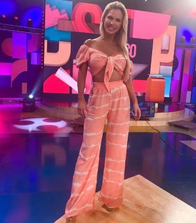 Alejandra Maglietti feet photo thumbnail