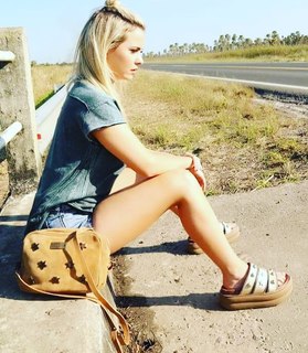 Alejandra Maglietti feet photo thumbnail