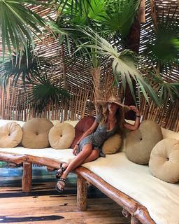 Alejandra Onieva feet photo 9