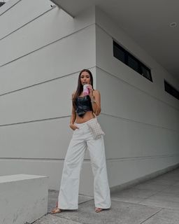 Alejandra Retana feet photo 3