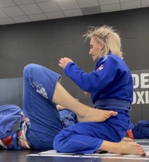 Aleksandra Albu feet photo 15