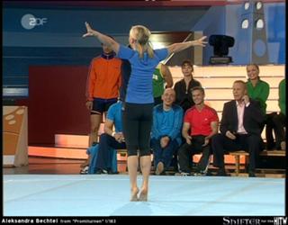 Aleksandra Bechtel feet photo 5