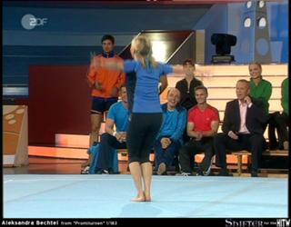 Aleksandra Bechtel feet photo 4