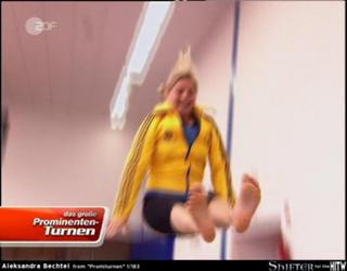 Aleksandra Bechtel feet photo 10