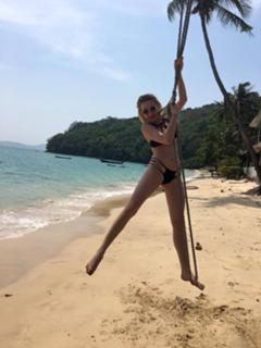 Aleksandra Ciupa feet photo thumbnail