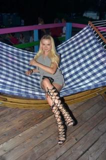 Aleksandra Ciupa feet photo thumbnail