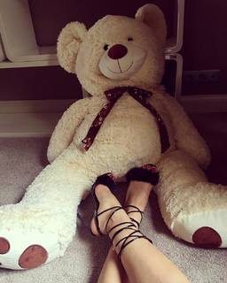 Aleksandra Ciupa feet photo thumbnail