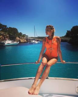 Aleksandra Ciupa feet photo thumbnail