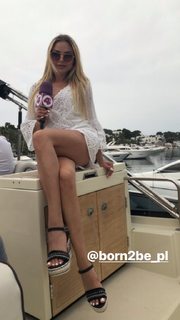 Aleksandra Ciupa feet photo thumbnail