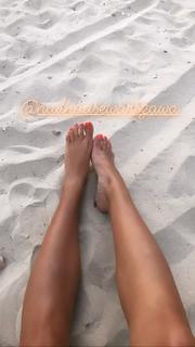Aleksandra Ciupa feet photo thumbnail