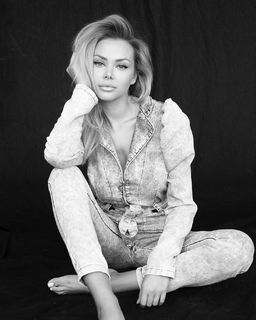 Aleksandra Ciupa feet photo thumbnail