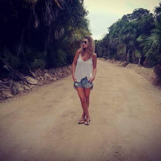 Aleksandra Kisio feet photo 5
