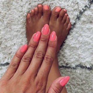 Aleksandra Kot feet photo 1