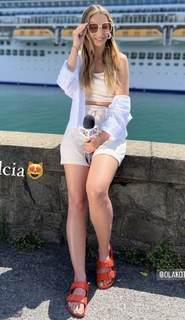 Aleksandra Kot feet photo 5