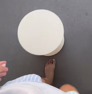 Aleksandra Kot feet photo 4
