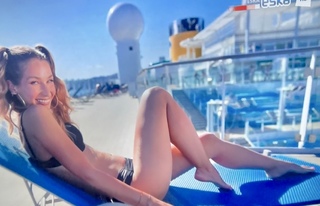 Aleksandra Kot feet photo 3