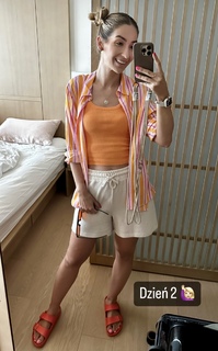Aleksandra Kot feet photo 1